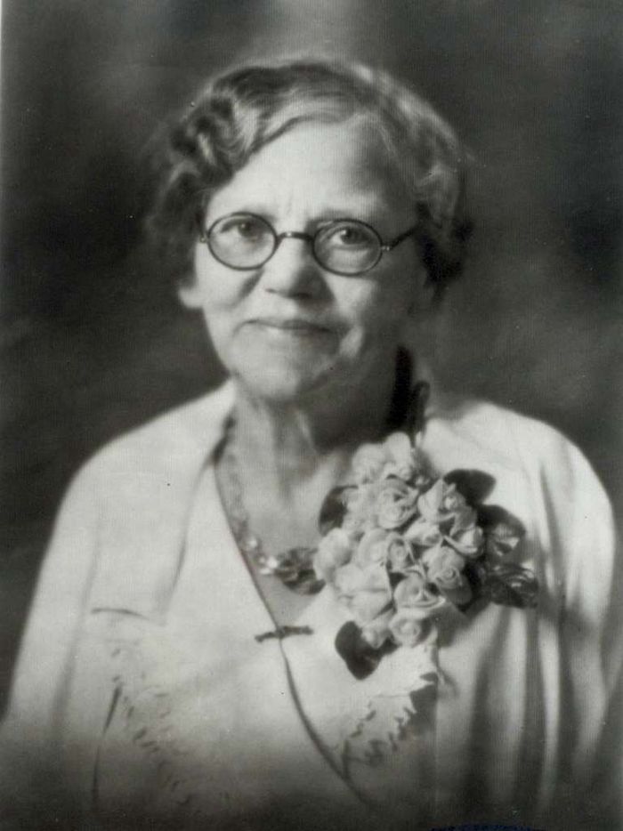 The Widow Who Started H-E-B, and How Her $60 Grocery Became "Texas' FEMA"
